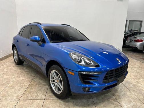 2017 Porsche Macan Base