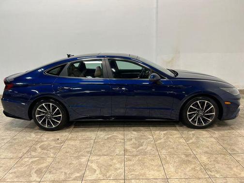 2020 Hyundai SONATA Limited