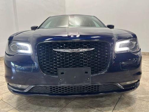 2016 Chrysler 300 S
