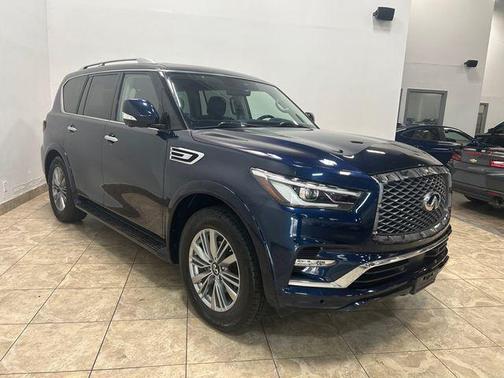 2021 INFINITI QX80 Luxe