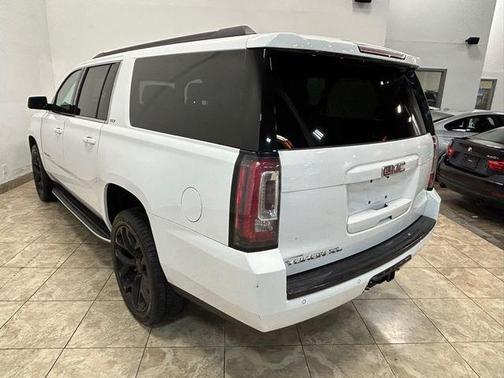 2017 GMC Yukon XL SLT