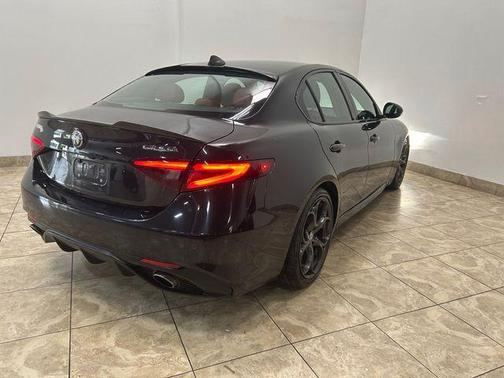 2017 Alfa Romeo Giulia Ti