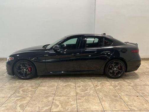 2017 Alfa Romeo Giulia Ti