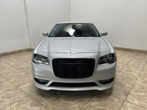 2021 Chrysler 300 Touring
