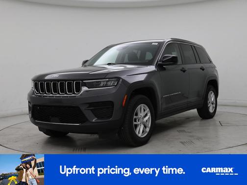 Gray 2024 Jeep Grand Cherokee Laredo X