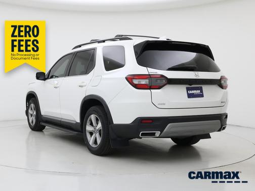 White 2025 Honda Pilot Touring