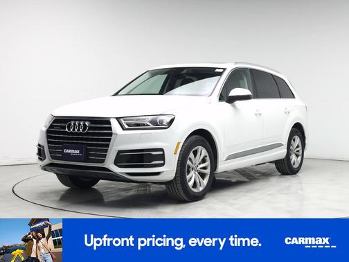 White 2019 Audi Q7 Premium
