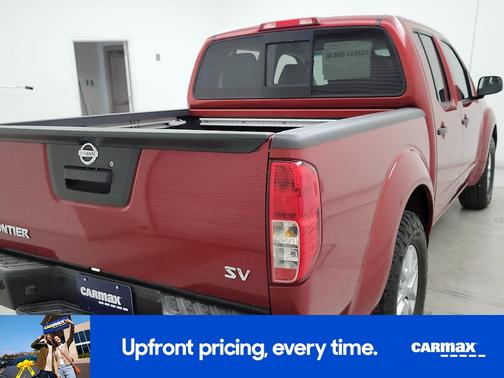 Red 2016 Nissan Frontier SV