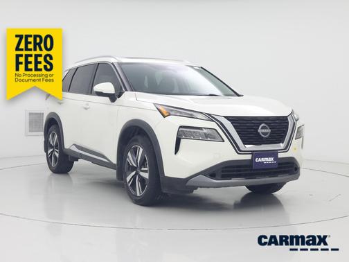 White 2023 Nissan Rogue SL