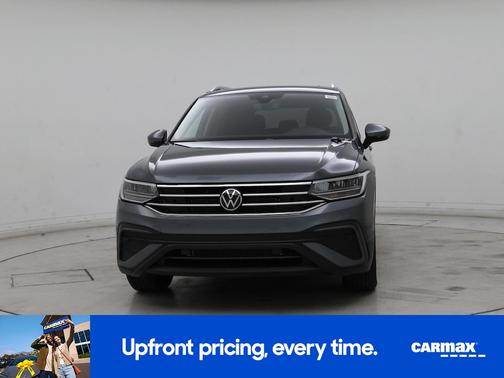 Gray 2022 Volkswagen Tiguan SE