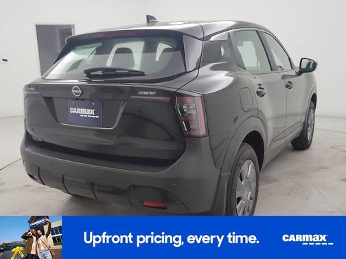 Black 2025 Nissan Kicks S