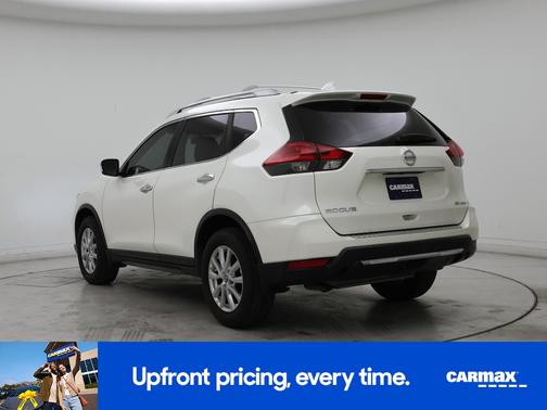 White 2017 Nissan Rogue SV