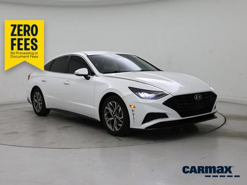White 2022 Hyundai SONATA SEL