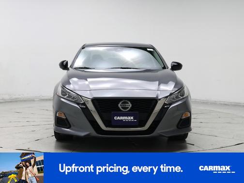 2020 Nissan Altima SR