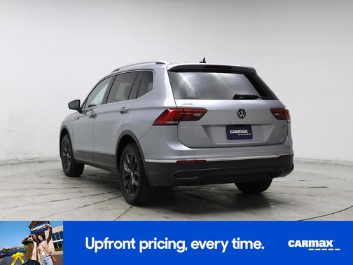 Silver 2024 Volkswagen Tiguan SE