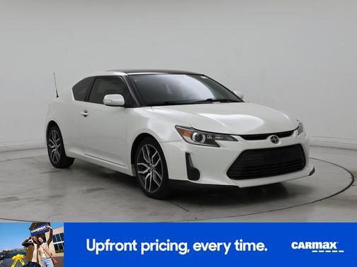 White 2016 Scion tC