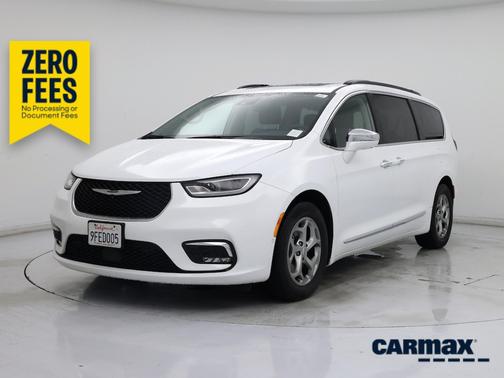 White 2022 Chrysler Pacifica Limited