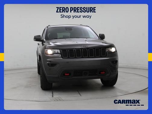 Gray 2018 Jeep Grand Cherokee Trailhawk