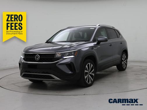 Gray 2023 Volkswagen Taos SE