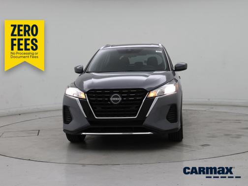 Gray 2023 Nissan Kicks SV