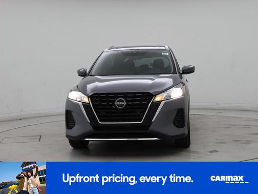 Gray 2023 Nissan Kicks SV