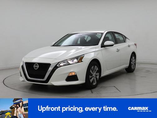 White 2021 Nissan Altima S