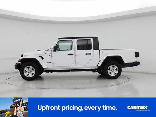 White 2022 Jeep Gladiator Sport