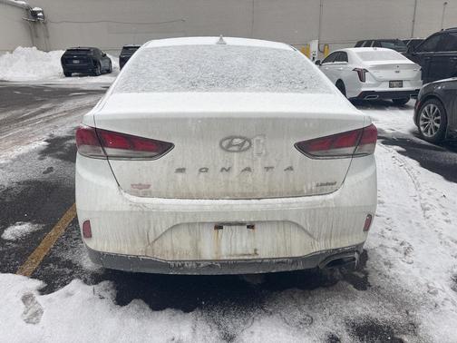 2018 Hyundai SONATA Limited
