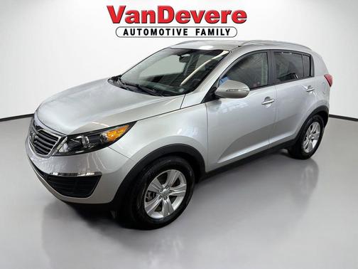 Bright Silver 2012 Kia Sportage LX