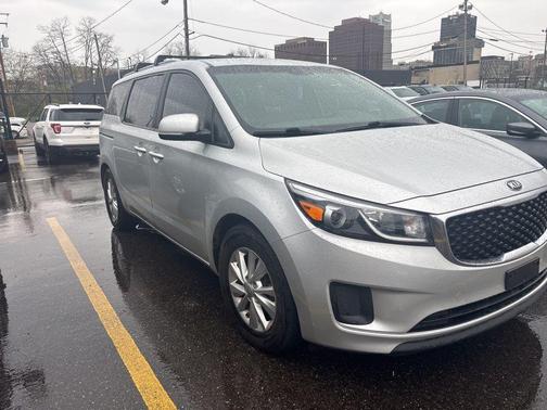Bright Silver 2015 Kia Sedona LX