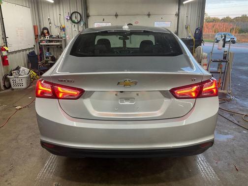 2022 Chevrolet Malibu FWD LT