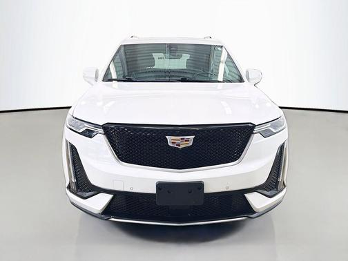 Crystal White Tricoat 2021 Cadillac XT6 Sport AWD