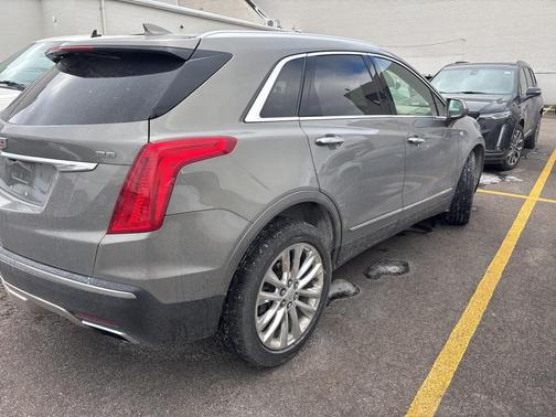 2018 Cadillac XT5 Platinum