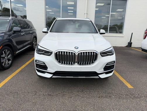 Alpine White 2019 BMW X5 xDrive40i
