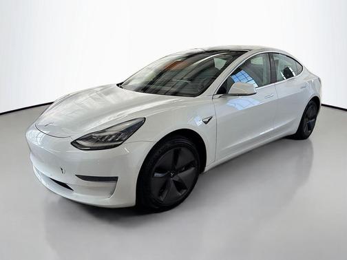 2020 Tesla Model 3 Standard Range Plus