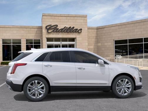 Crystal White Tricoat 2026 Cadillac XT5 Premium Luxury