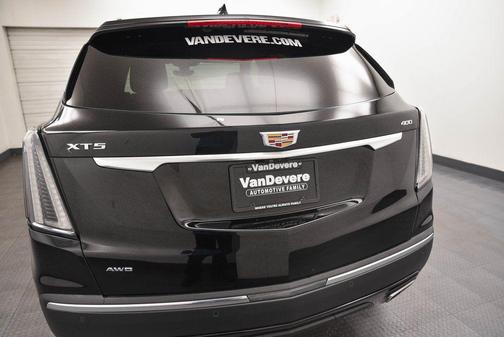 2023 Cadillac XT5 Sport