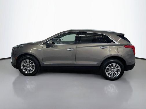 Bronze Dune Metallic 2018 Cadillac XT5 Base