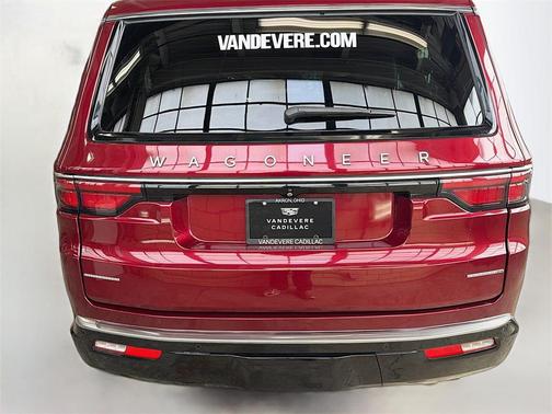 2022 Jeep Wagoneer Series III 4x4