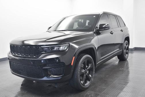 2023 Jeep Grand Cherokee Altitude