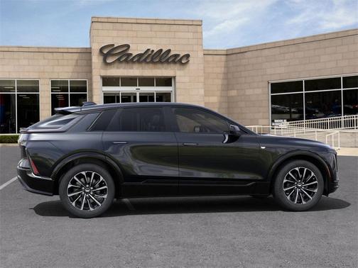 2025 Cadillac LYRIQ Sport