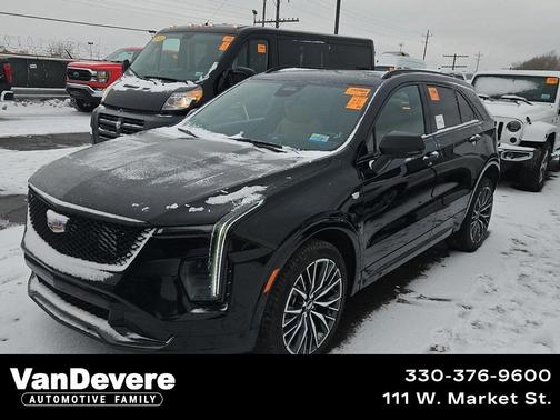 2024 Cadillac XT4 Sport