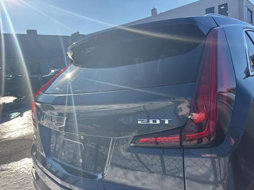 2019 Cadillac XT4 Premium Luxury