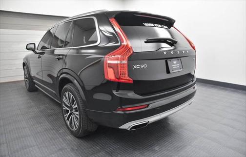 2021 Volvo XC90 T5 Momentum
