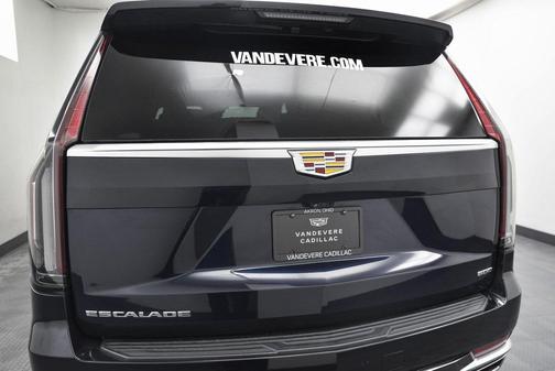 2024 Cadillac Escalade ESV Premium Luxury