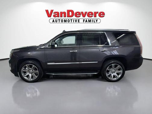 Dark Granite Metallic 2017 Cadillac Escalade Luxury