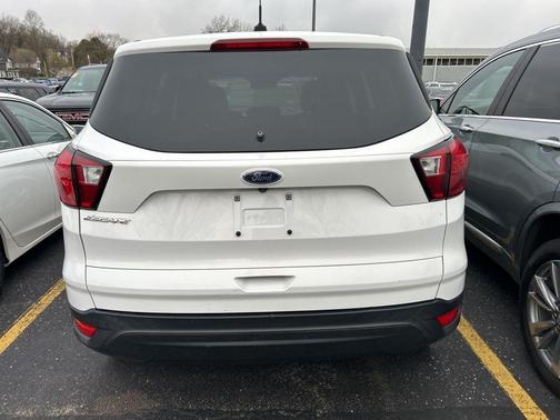 Oxford White 2019 Ford Escape S