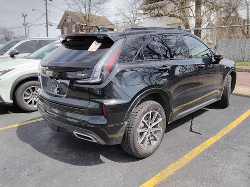 2024 Cadillac XT4 Sport