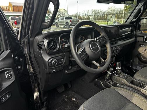 2024 Jeep Gladiator Willys