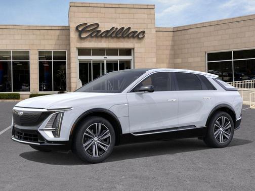 Vibrant White Tricoat 2026 Cadillac LYRIQ Luxury